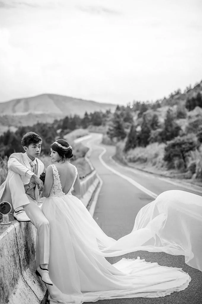 婚紗攝影台北特色婚紗景點|陽明山冷水坑公路-婚紗攝影台北特色婚紗景點|陽明山冷水坑公路