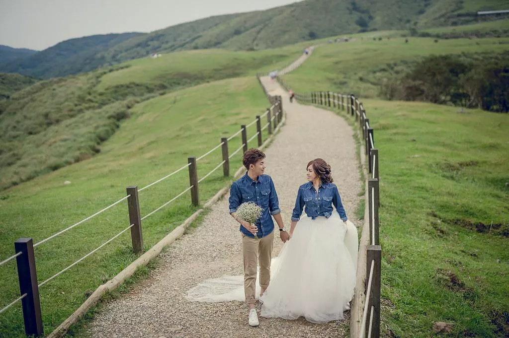 婚紗攝影台北婚紗景點推薦|陽明山擎天崗|分享浪漫-婚紗攝影台北婚紗景點推薦|陽明山擎天崗|分享浪漫