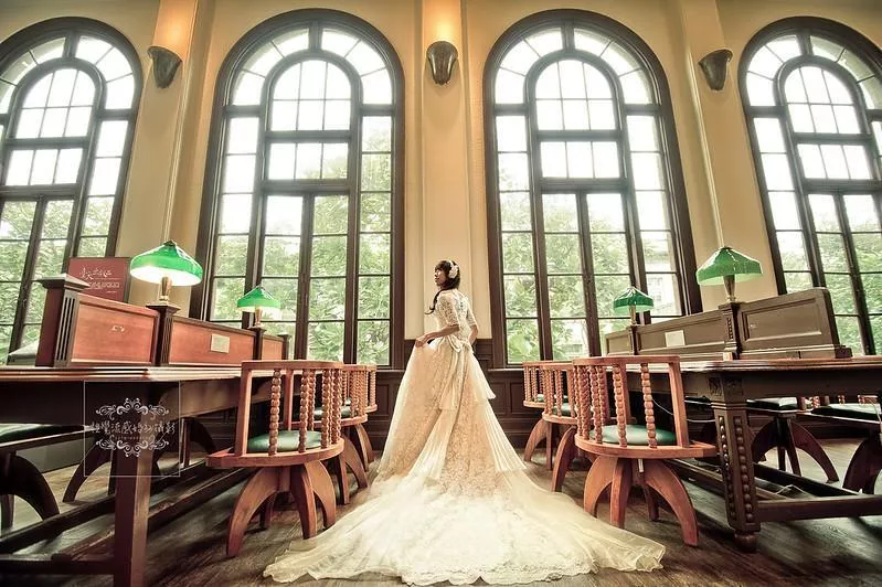 婚紗攝影台北婚紗景點攝影推薦|台大校史館(圖書館)|英倫風-婚紗攝影台北婚紗景點攝影推薦|台大校史館(圖書館)|英倫風