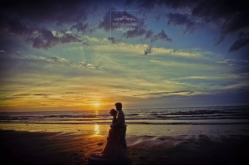 婚紗攝影台北婚紗推薦婚紗攝影景點|淡水沙崙海水浴場-美式清新,韓風唯美,夕陽海景婚紗攝影視覺流感