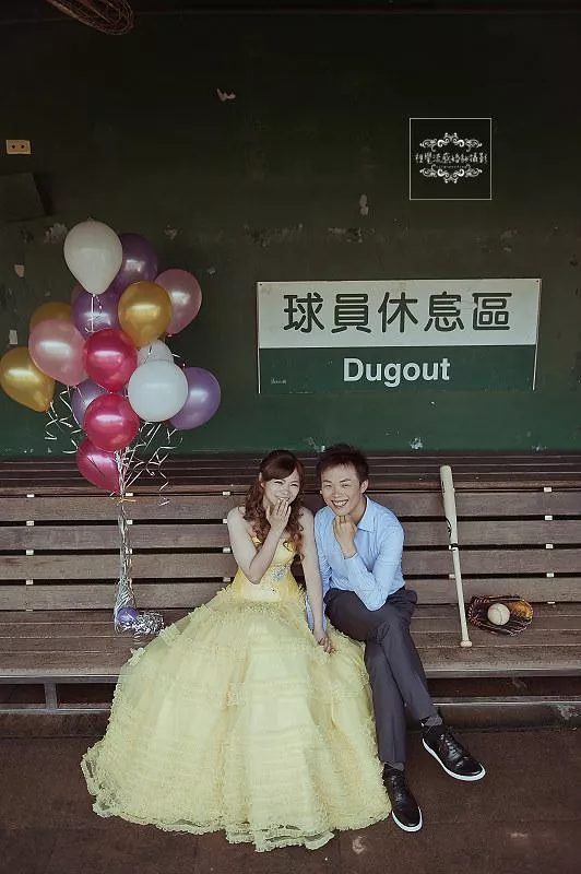 婚紗攝影台北景點|天母棒球場|運動風-婚紗攝影台北景點|天母棒球場|運動風