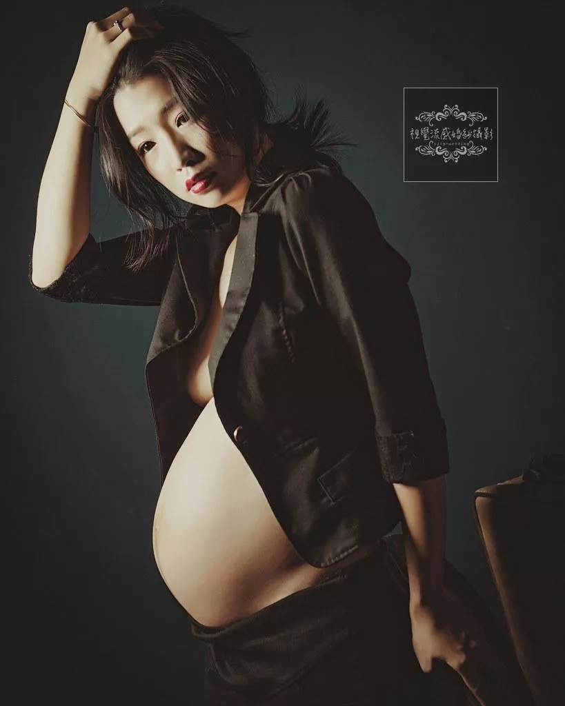 巷子內攝影棚|孕婦孕期寫真|時尚溫馨性感-新北巷子內攝影棚孕期寫真孕媽咪孕婦照視覺流感婚紗攝影推薦
