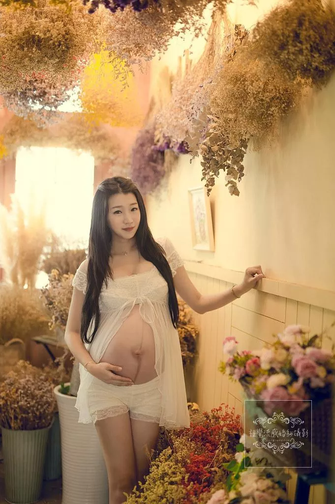 巷子內攝影棚|孕婦孕期寫真|時尚溫馨性感-孕婦孕期寫真|巷子內攝影棚|時尚溫馨性感