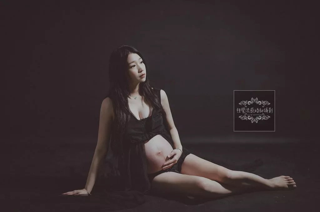 巷子內攝影棚|孕婦孕期寫真|時尚溫馨性感-孕婦孕期寫真|巷子內攝影棚|時尚溫馨性感