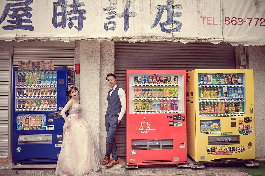 海外婚紗攝影,日本那霸拍婚紗,沖繩國際通街景旅拍,推薦視覺流感攝影-海外婚紗攝影|日本那霸|沖繩國際通街景