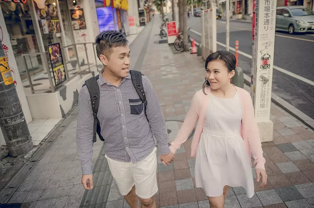 海外婚紗攝影,日本那霸拍婚紗,沖繩國際通街景旅拍,推薦視覺流感攝影-海外婚紗攝影|日本那霸|沖繩國際通街景
