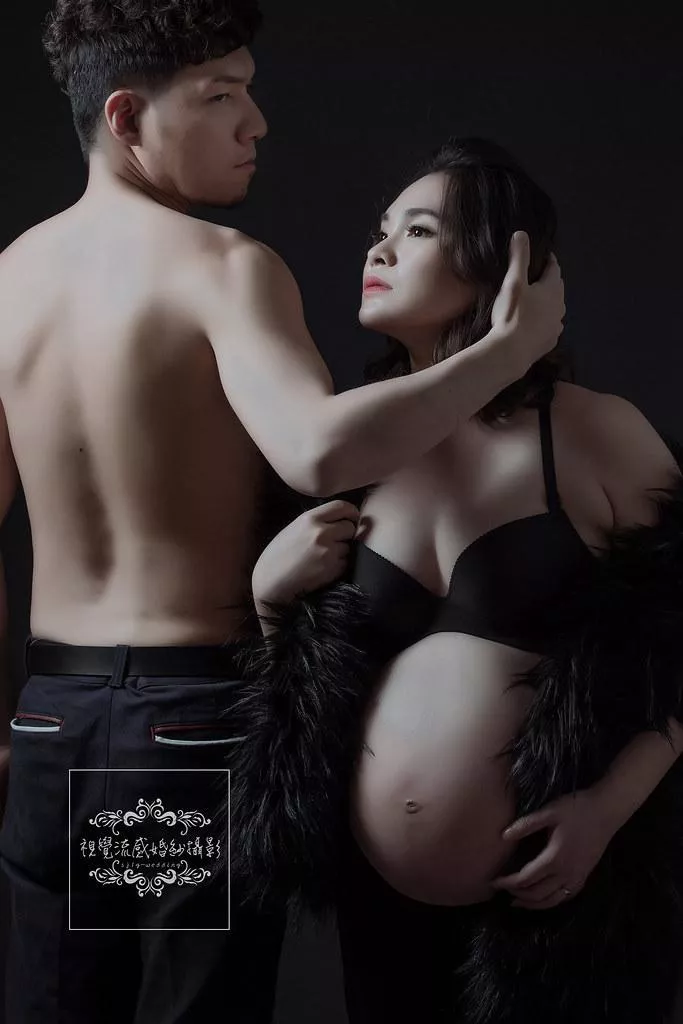 孕婦藝術照雙人寫真|巷子內攝影棚租借|超溫馨畫面-孕婦藝術照雙人寫真|巷子內攝影棚租借|超溫馨畫面