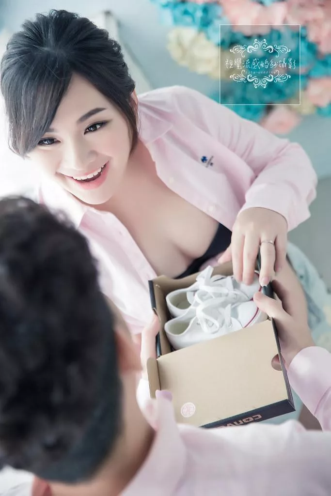 孕婦藝術照雙人寫真|巷子內攝影棚租借|超溫馨畫面-孕婦藝術照雙人寫真|巷子內攝影棚租借|超溫馨畫面