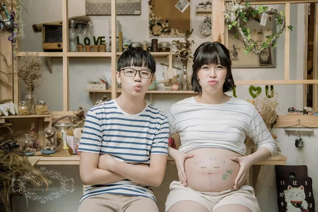 孕期寫真|孕媽咪|孕婦照|巷子內攝影棚實拍-新北巷子內攝影棚|孕期寫真|孕媽咪孕婦照|視覺流感婚紗攝影推薦