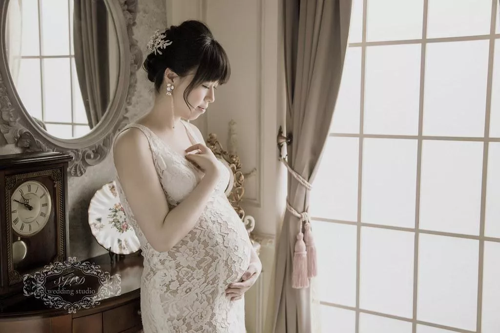 孕期寫真|孕媽咪|孕婦照|巷子內攝影棚實拍-新北巷子內攝影棚|孕期寫真|孕媽咪孕婦照|視覺流感婚紗攝影推薦