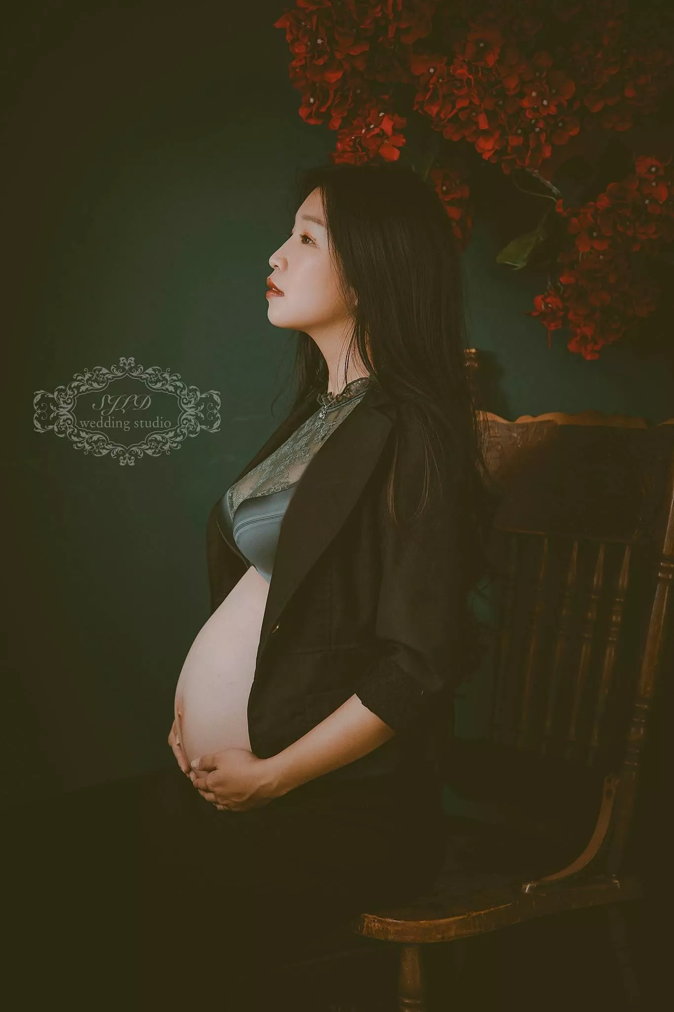 視覺流感婚紗攝影-親子寫真-孕婦照(76)-孕婦藝術照親子寫真|巷子內攝影棚新北景點