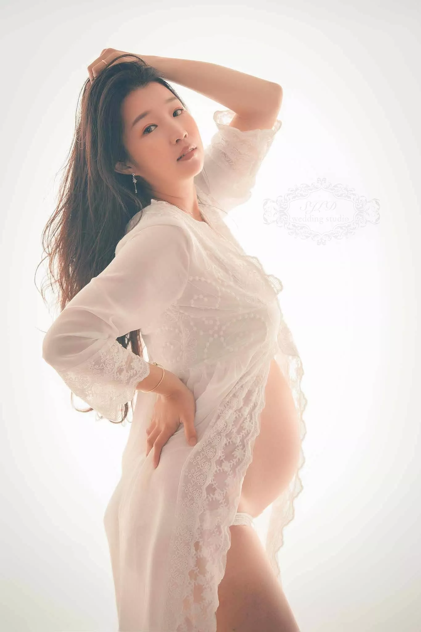 視覺流感婚紗攝影-親子寫真-孕婦照(27)-孕婦藝術照親子寫真|巷子內攝影棚新北景點