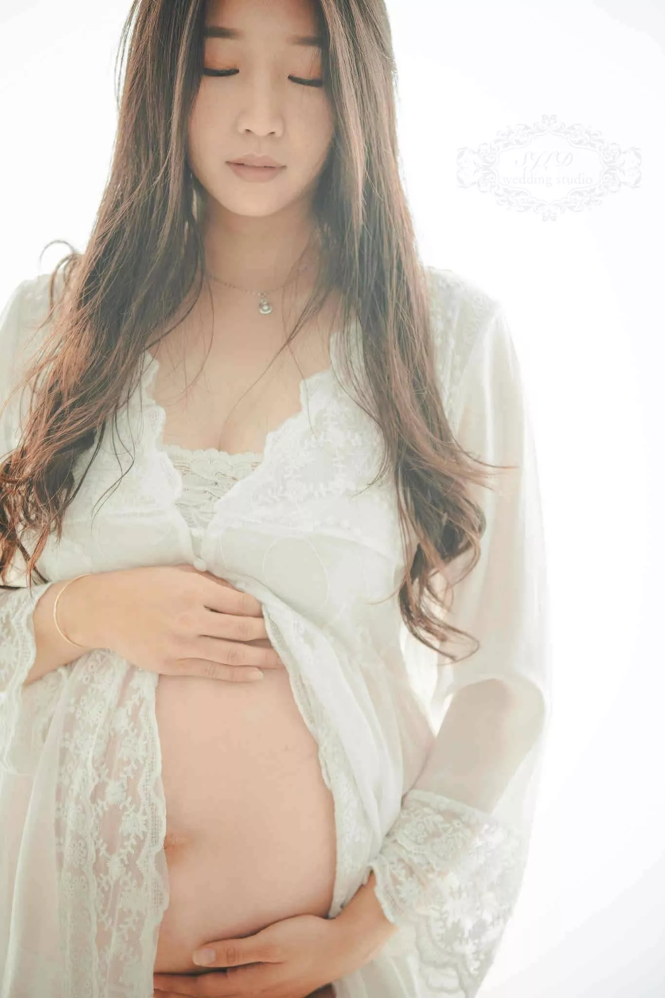 視覺流感婚紗攝影-親子寫真-孕婦照(30)-孕婦藝術照親子寫真|巷子內攝影棚新北景點