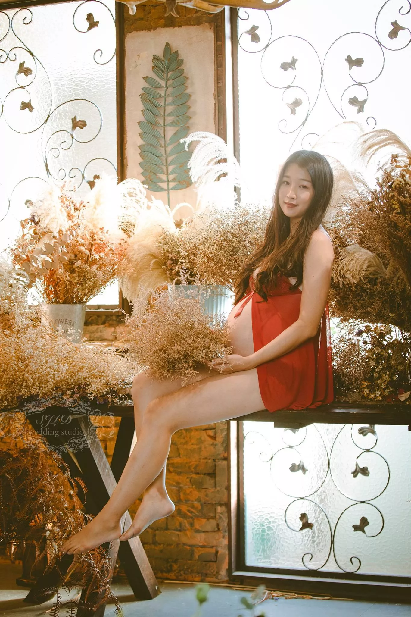 視覺流感婚紗攝影-親子寫真-孕婦照(63)-孕婦藝術照親子寫真|巷子內攝影棚新北景點