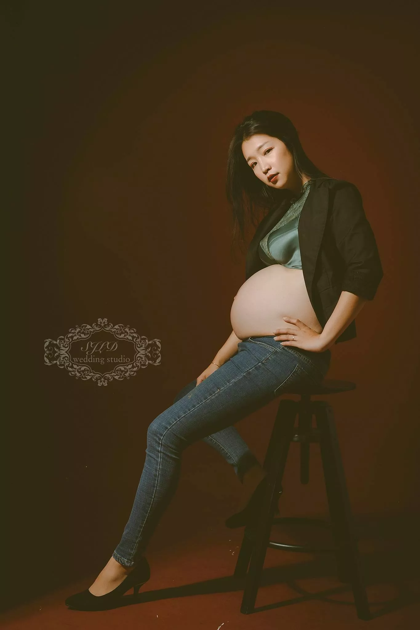 視覺流感婚紗攝影-親子寫真-孕婦照(83)-孕婦藝術照親子寫真|巷子內攝影棚新北景點
