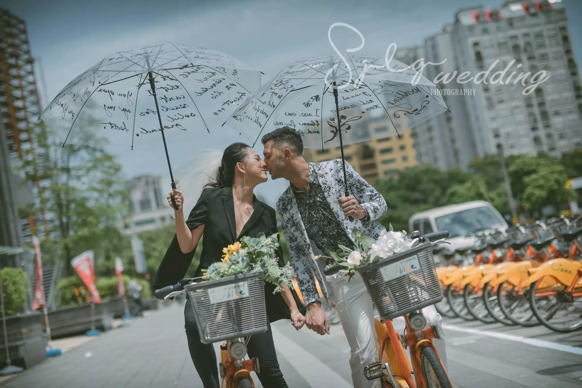 板橋拍婚紗,中和推薦婚紗攝影,板橋車站攝影,美式婚紗,推薦視覺流感-婚紗攝影台北|美式輕婚紗|個性街景潮流-巷子內攝影棚