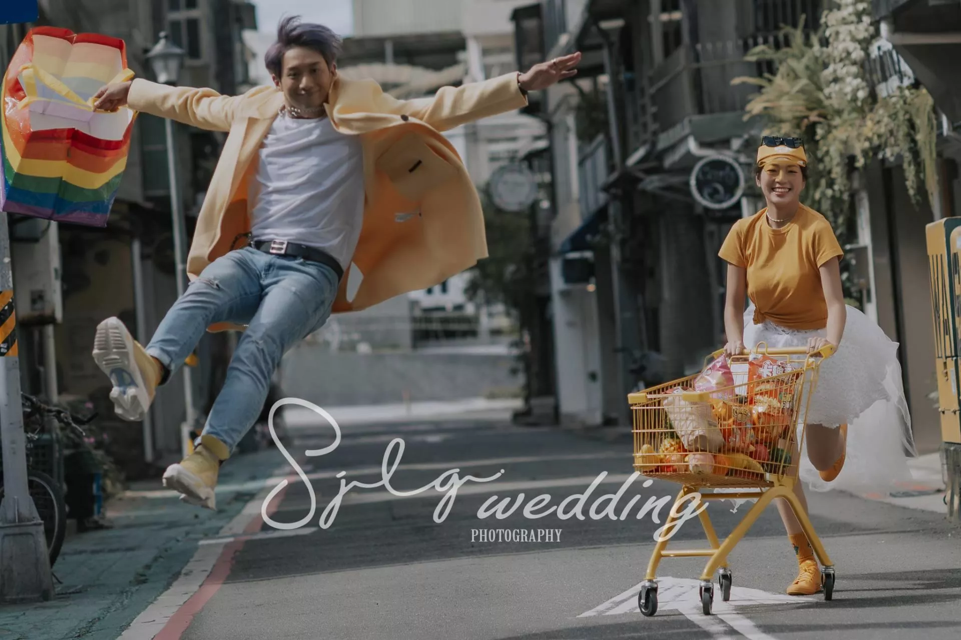 拍婚紗推薦|韓風婚紗|自然系婚紗|美式清新|活潑甜蜜婚紗|唯美婚紗|視覺流感攝影|手工禮服-婚紗攝影精選作品|美式街頭|台潮繽紛|電影情境|童趣雜誌
