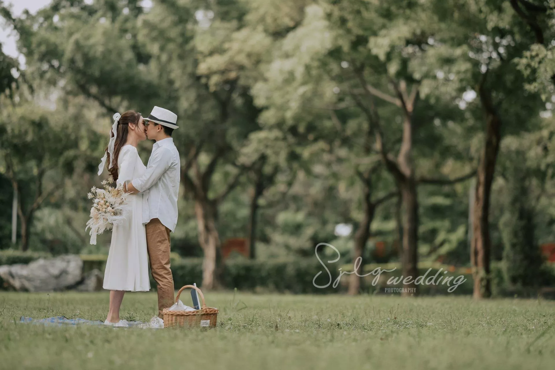 視覺流感婚紗攝影-新北巷子內攝影棚(婚紗攝影自然寫真式|韓風美式類婚紗|素人街拍-婚紗攝影自然寫真式|韓風美式類婚紗|素人街拍
