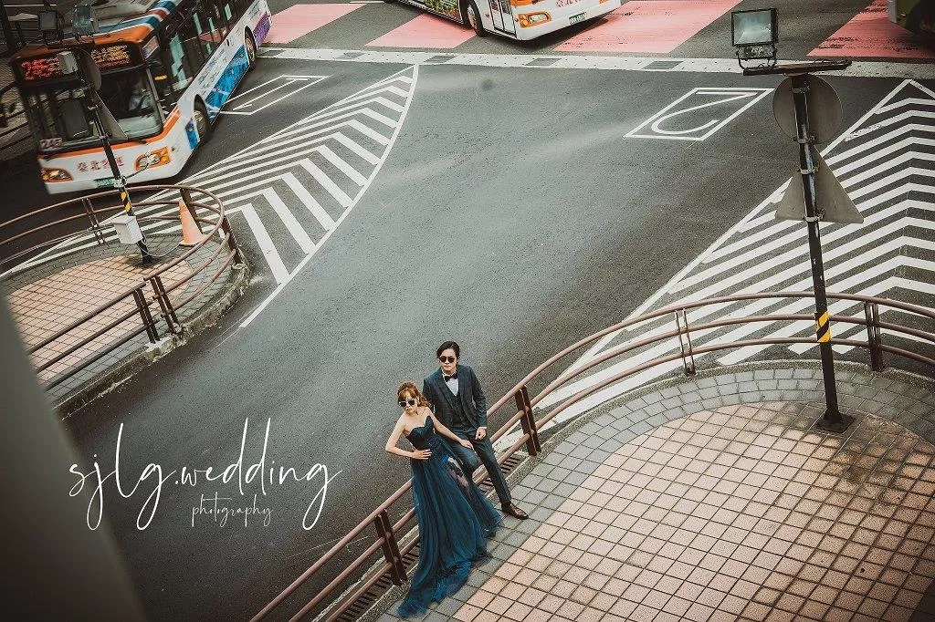 #婚紗攝影,#手工禮服租借,#閨蜜寫真婚紗,#個人寫真藝術照,#巷子內攝影棚出租,#海外婚紗,#婚禮紀錄,#新娘秘書,#孕婦照孕婦寫真,#台北婚紗推薦,#板橋婚紗推薦,#中和婚紗推薦,#婚紗照價格,#婚紗包套,#板橋縣政府(耶誕廣場)板橋火車站拍婚紗(7)-板橋縣政府(耶誕廣場)板橋火車站拍婚紗
