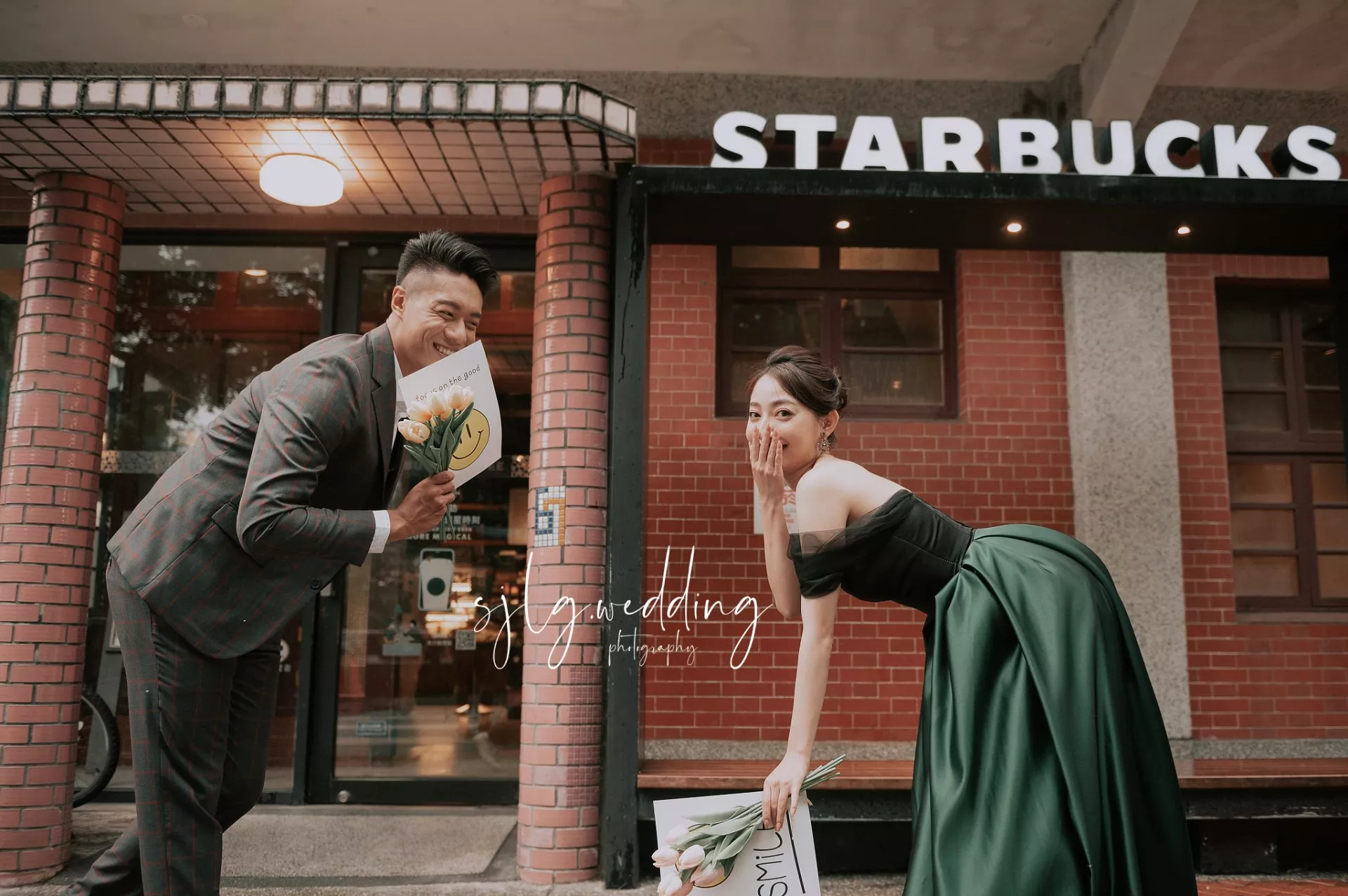 鶯歌STARBUCKS拍婚紗,新北IG景點推薦,婚紗景點,視覺流感婚紗攝影,時尚街拍(1)-鶯歌STARBUCKS拍婚紗,新北IG景點推薦,婚紗景點,視覺流感婚紗攝影,時尚街拍